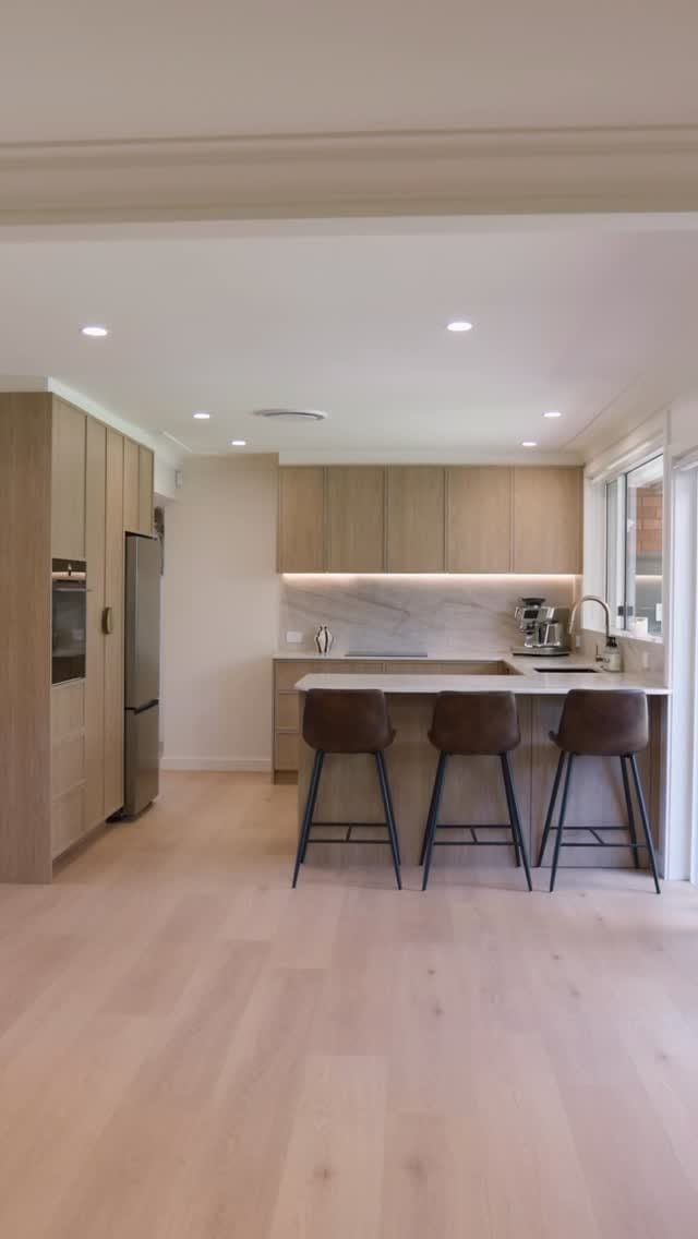 NK Kitchens & Joinery. Sylvania project. Warm, neutral, and golden tones.
